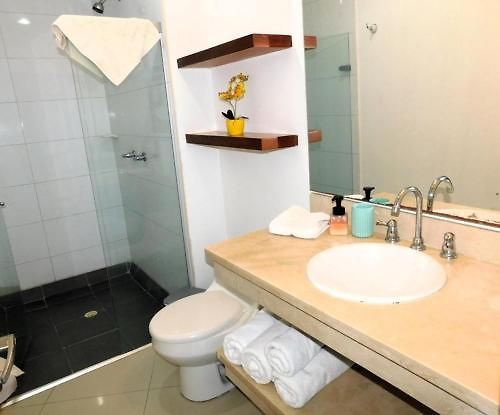 Apartamento Luxury Frente Al Mar Edificio Poseidon Laguito Cartagena